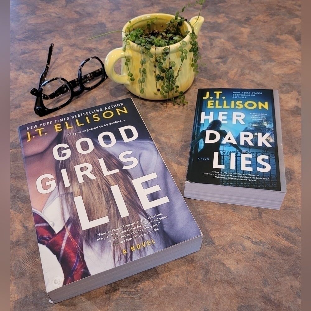 J.T. ELLISON PAPERBACKS, Lot of 2 Great Reads